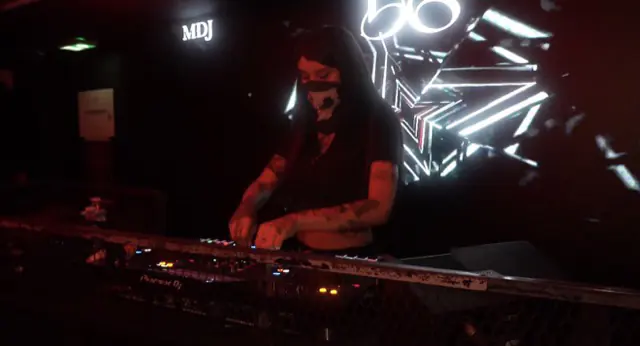 Seven Secrets live photo 2